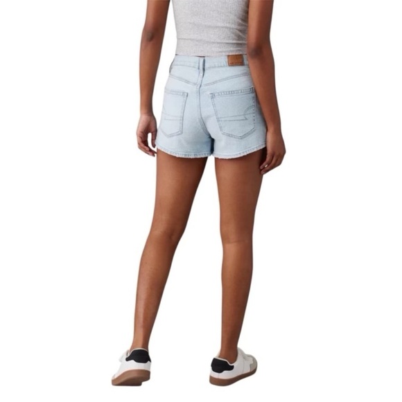 AEO Strigid Relaxed Jean Shorts Distressed Size 12 - Picture 2 of 12
